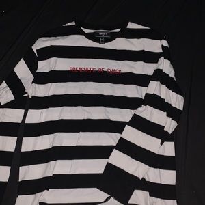 BLACK AND WHITE STRIPE LONG SLEEVE